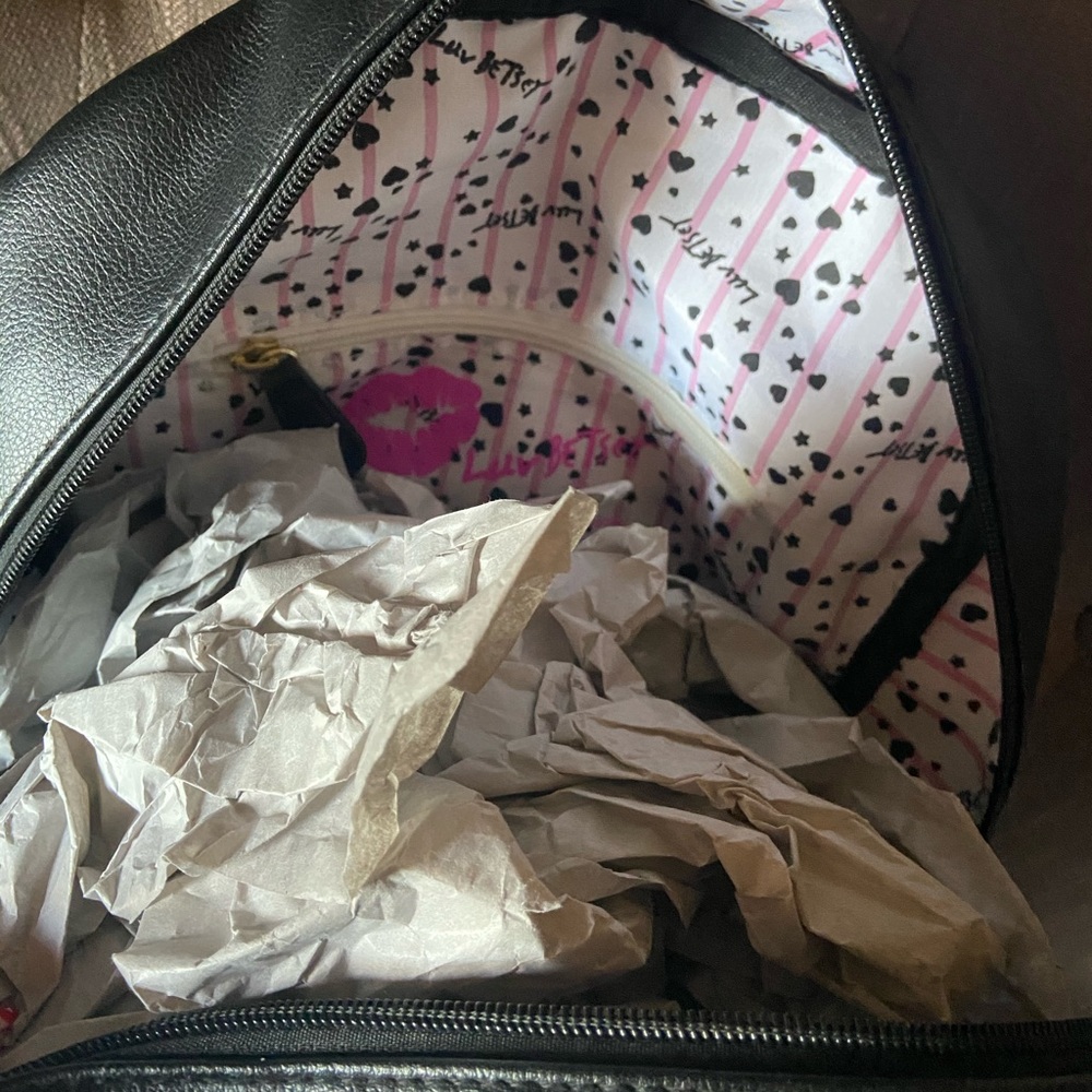 Betsey Johnson Kitty Backpack - Picture 7 of 12